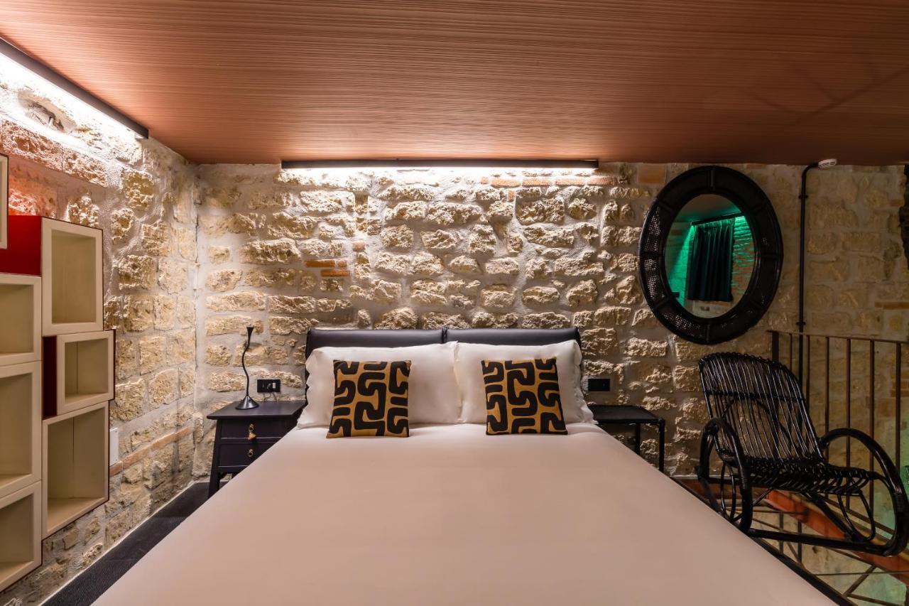 Palazzo Residenza Madre By Dimorra Hotel Наполи Екстериор снимка